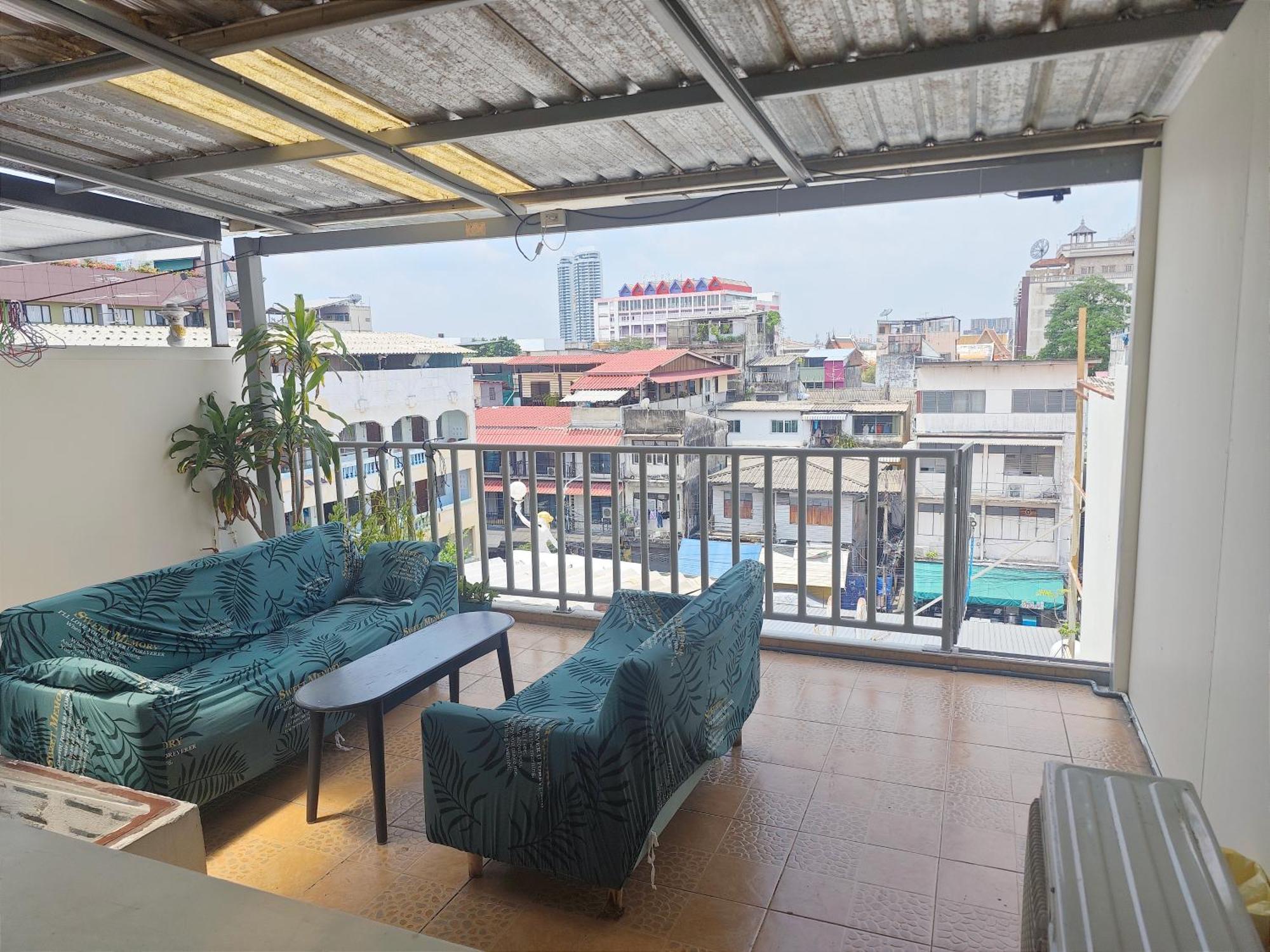 Panda Lodge Home Stay Бангкок Экстерьер фото