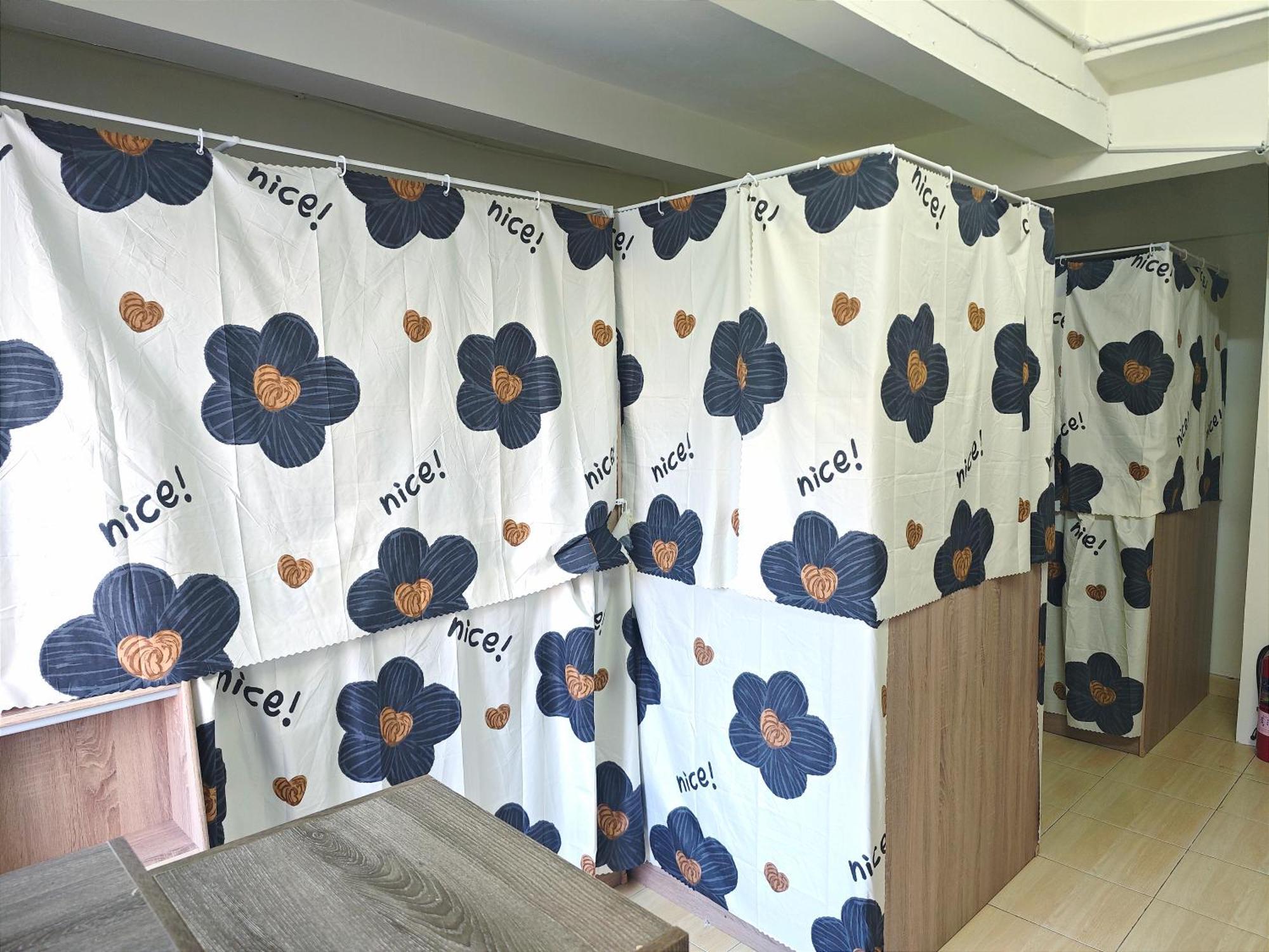 Panda Lodge Home Stay Бангкок Экстерьер фото