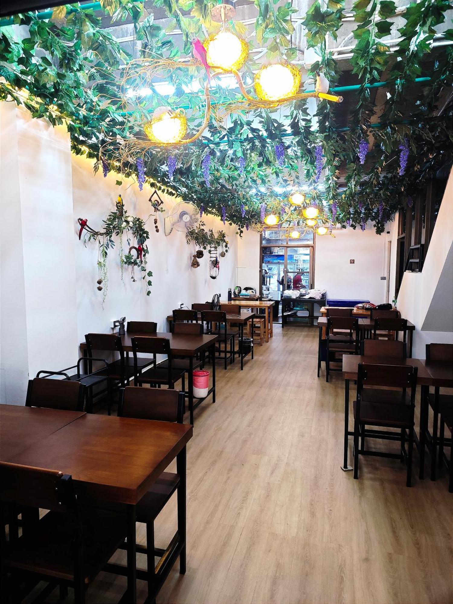 Panda Lodge Home Stay Бангкок Экстерьер фото